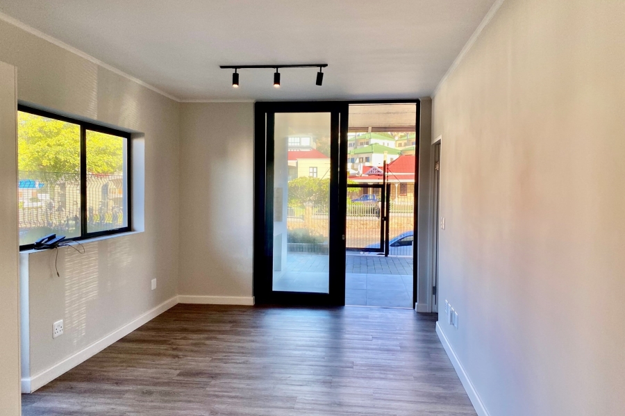 To Let 2 Bedroom Property for Rent in Mossel Bay Central Western Cape